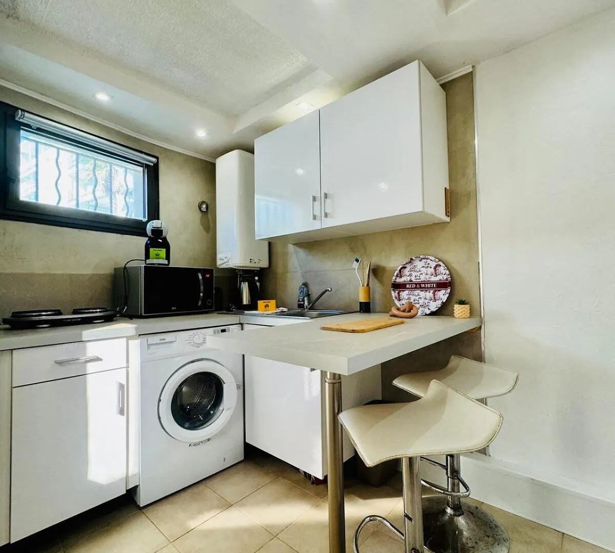 Apartment Le Rionde, Apt 2 Prs, 300 M Plages, Climatisation Antibes France