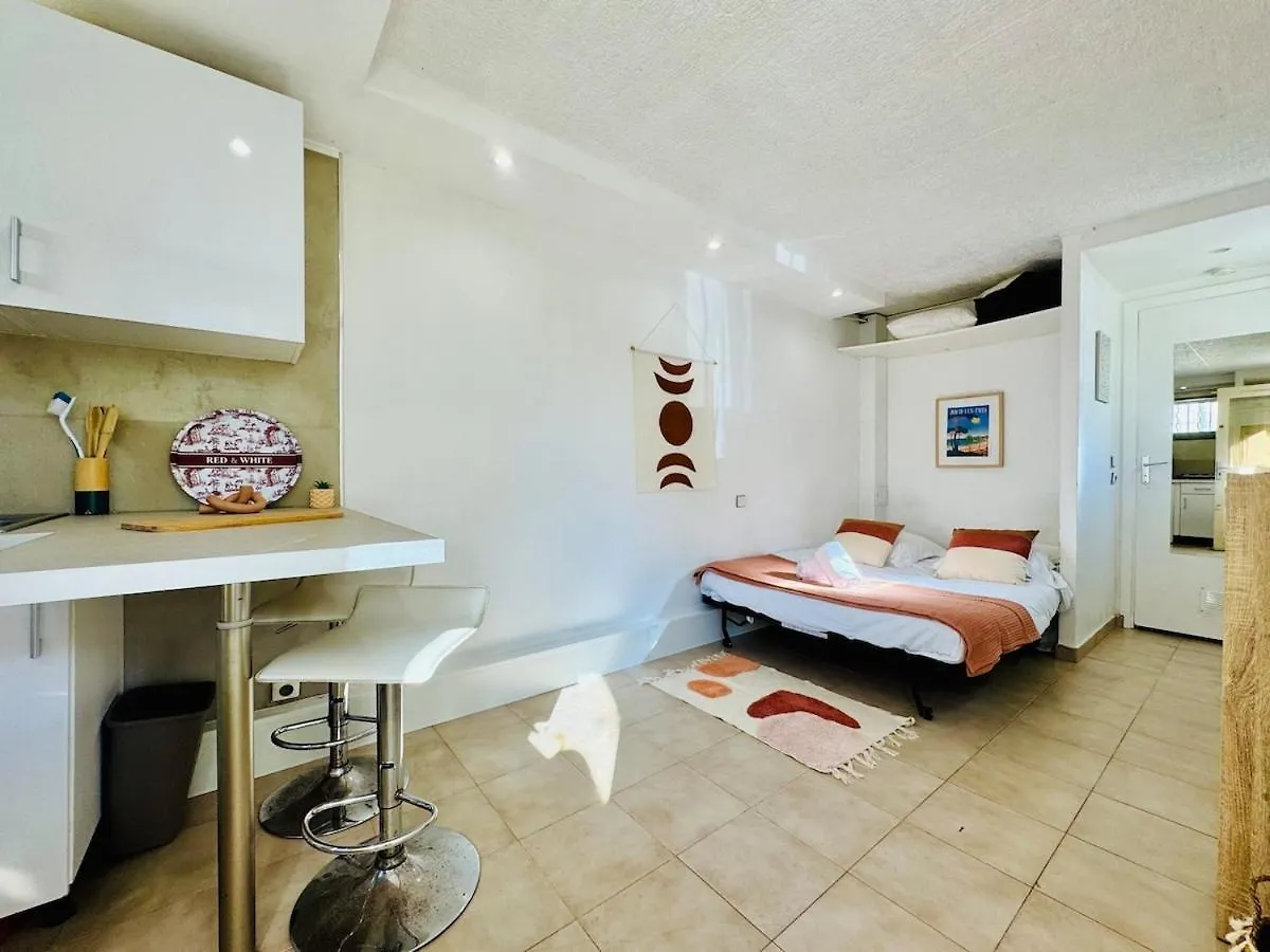 Le Rionde, Apt 2 Prs, 300 M Plages, Climatisation Antibes Apartment