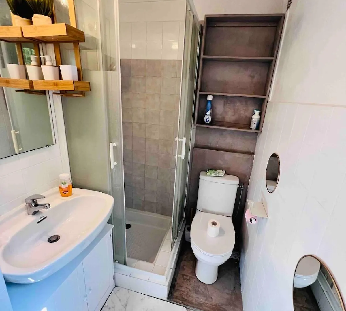 Le Rionde, Apt 2 Prs, 300 M Plages, Climatisation Antibes France