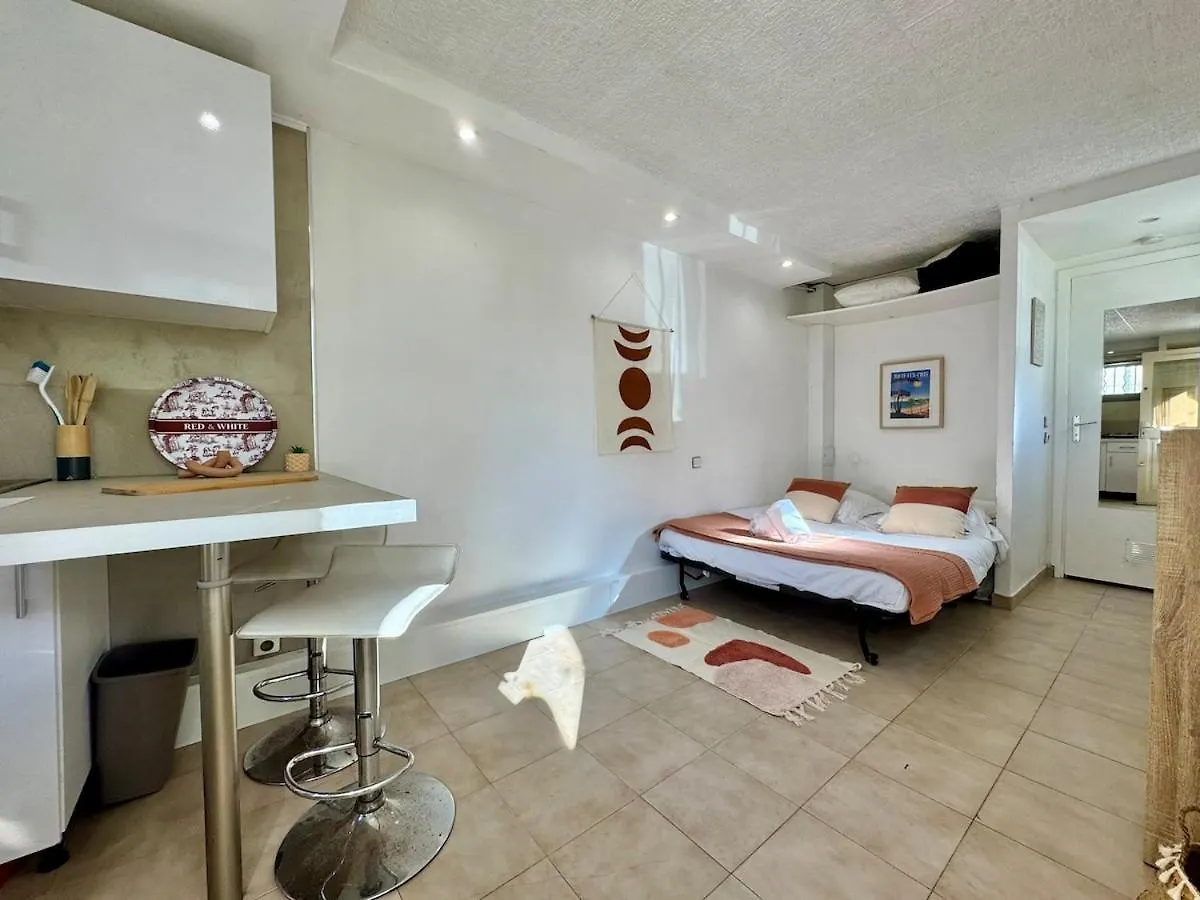 Apartment Le Rionde, Apt 2 Prs, 300 M Plages, Climatisation Antibes